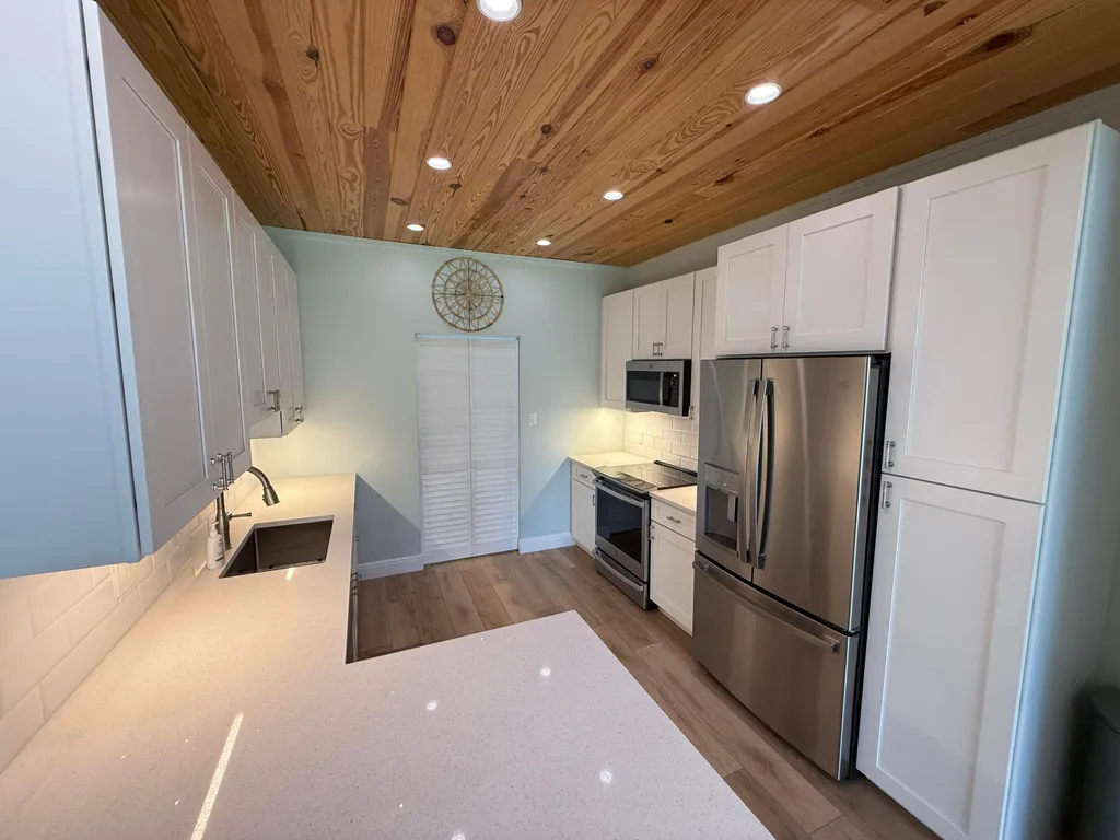 225 N Lakeshore Drive Hypoluxo FL 33462