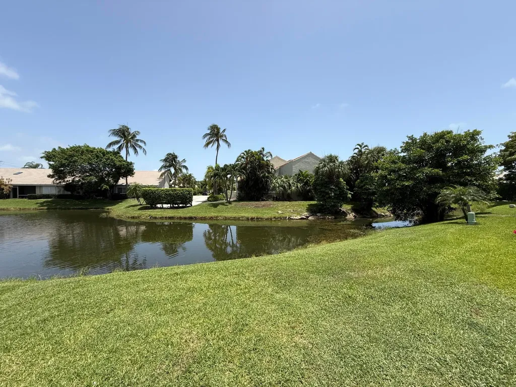 225 N Lakeshore Drive Hypoluxo FL 33462