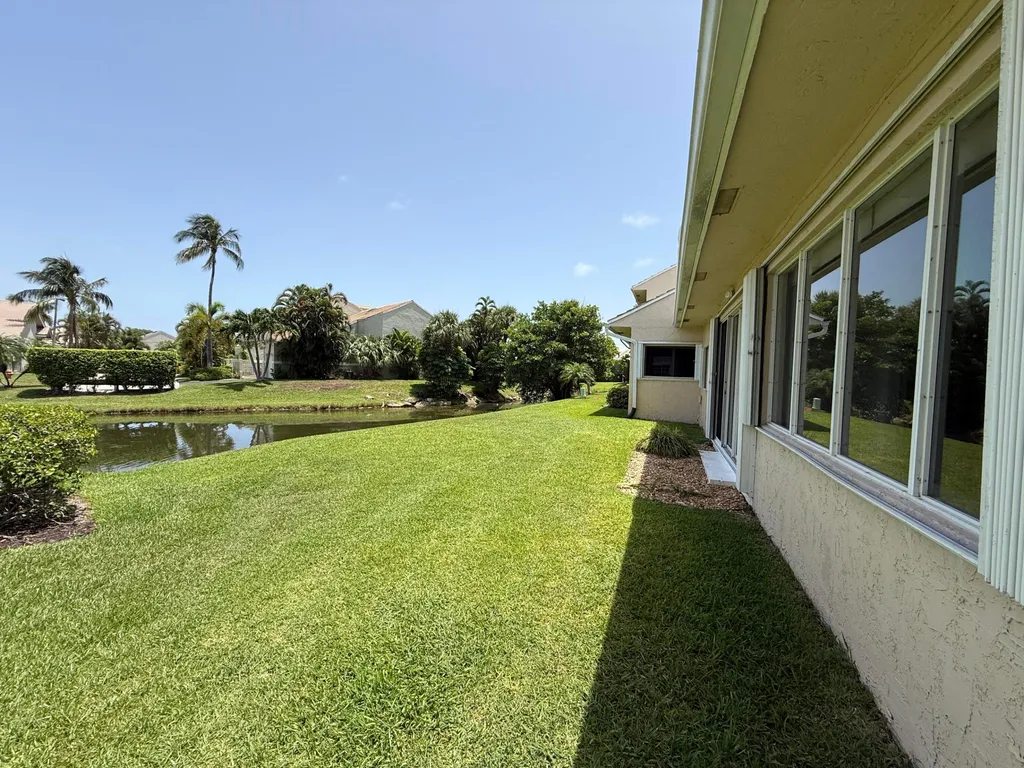 225 N Lakeshore Drive Hypoluxo FL 33462