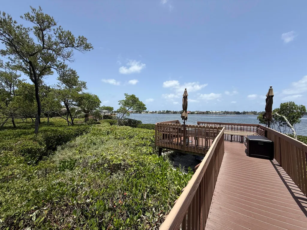 225 N Lakeshore Drive Hypoluxo FL 33462