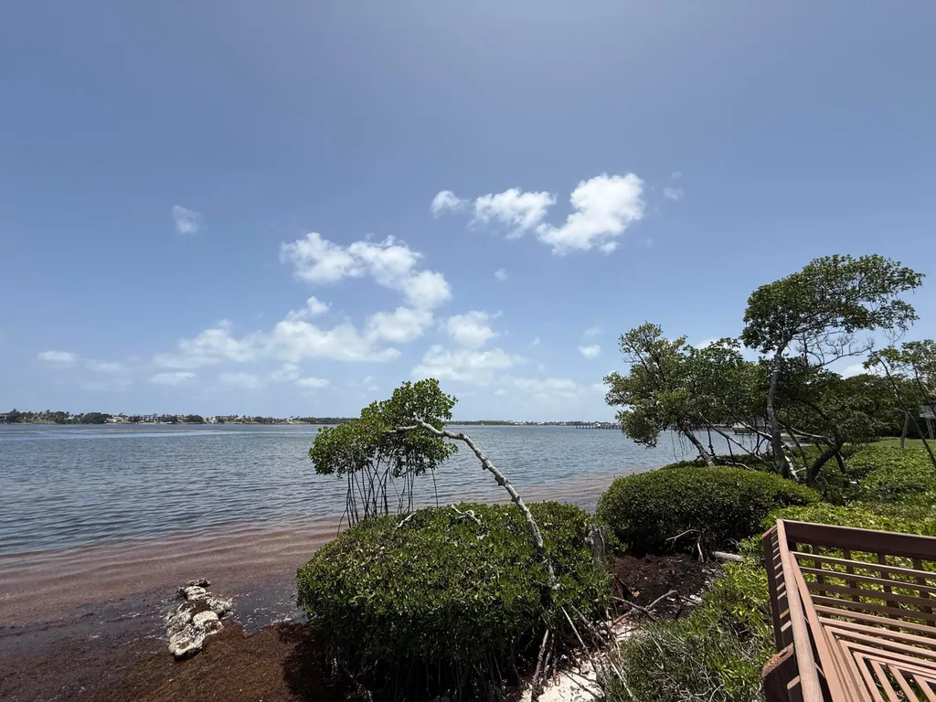 225 N Lakeshore Drive Hypoluxo FL 33462