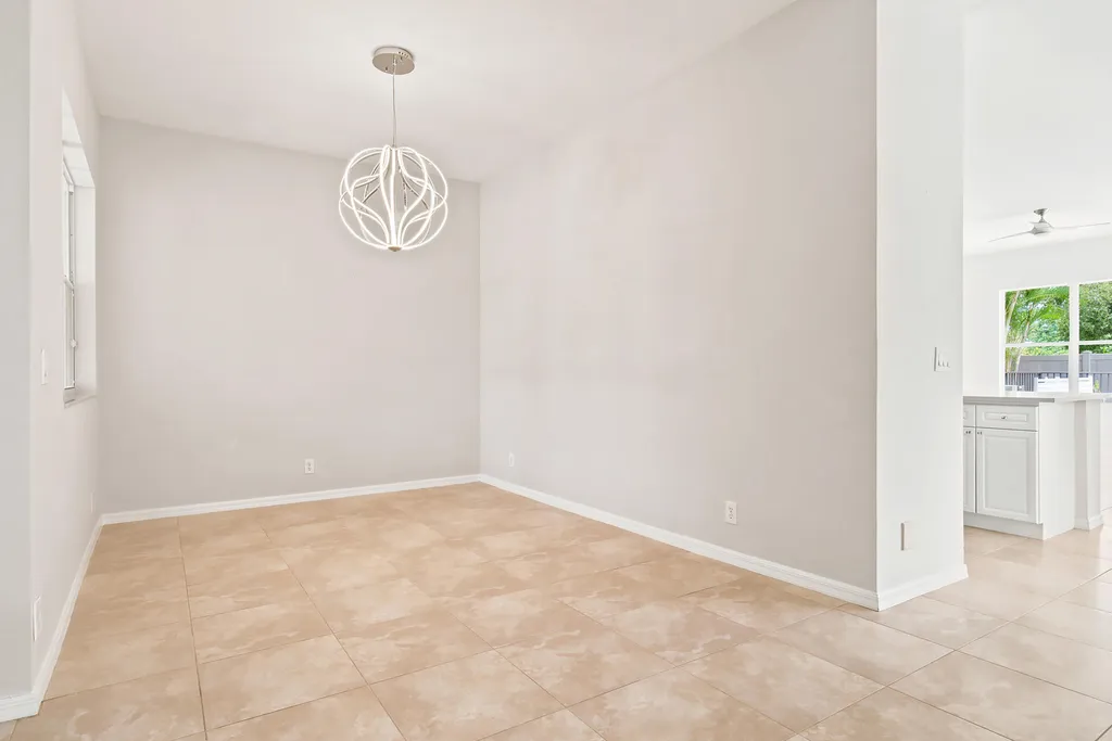 207 Isle Verde Way Palm Beach Gardens FL 33418