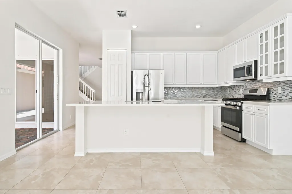 207 Isle Verde Way Palm Beach Gardens FL 33418