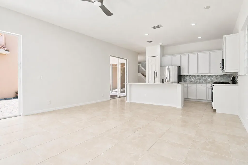 207 Isle Verde Way Palm Beach Gardens FL 33418