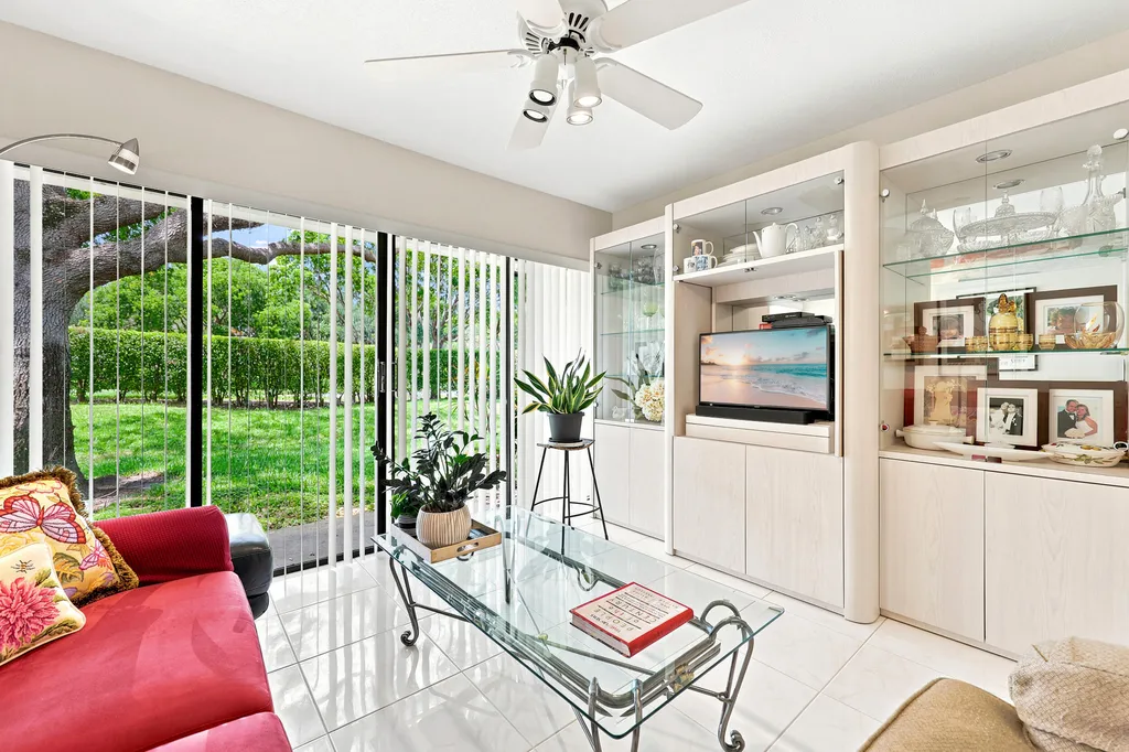 8343 Springlake Drive Boca Raton FL 33496