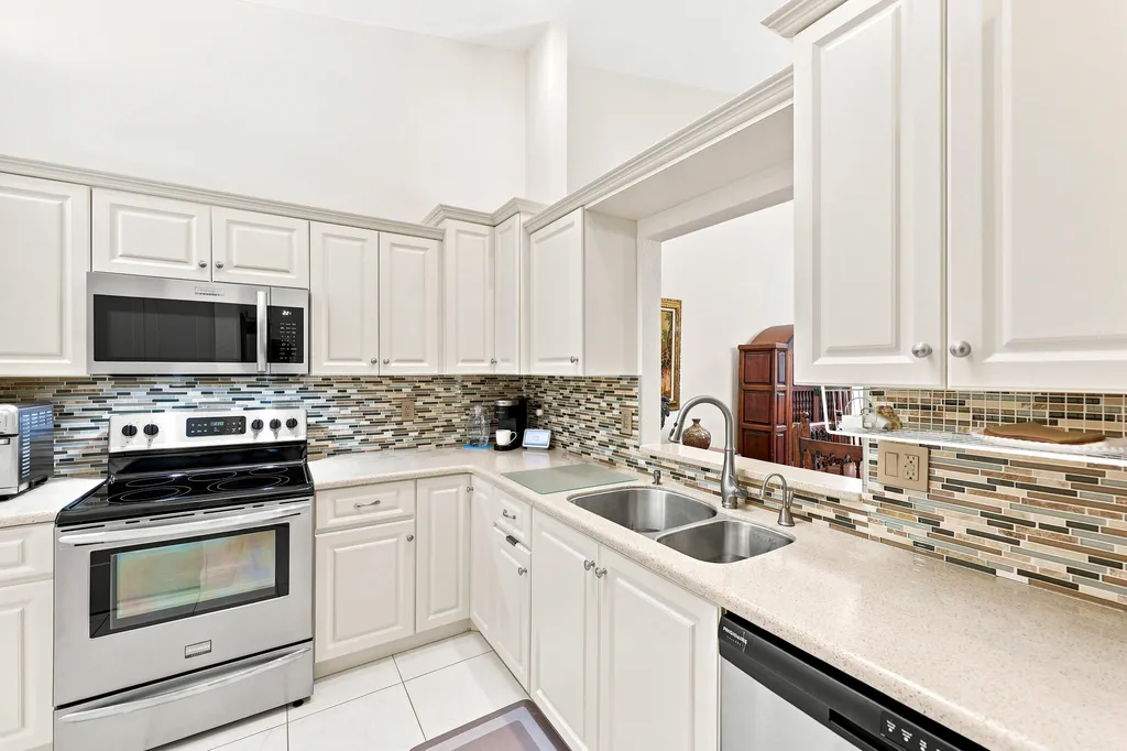 8343 Springlake Drive Boca Raton FL 33496