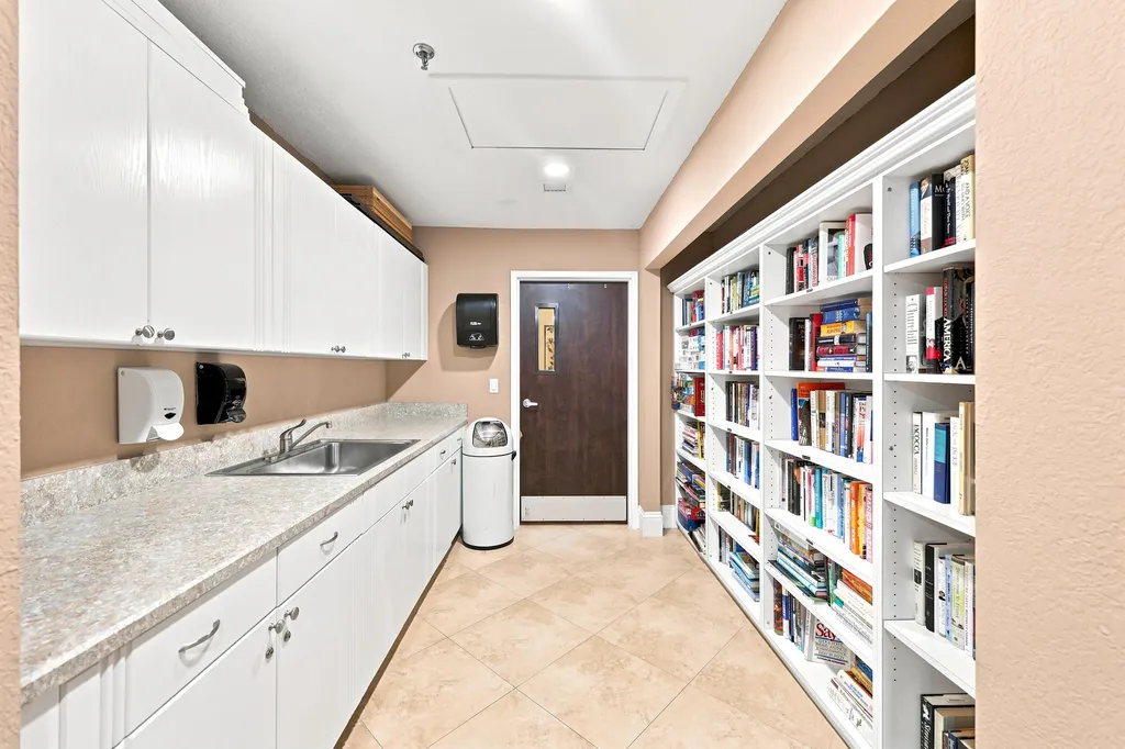 8343 Springlake Drive Boca Raton FL 33496