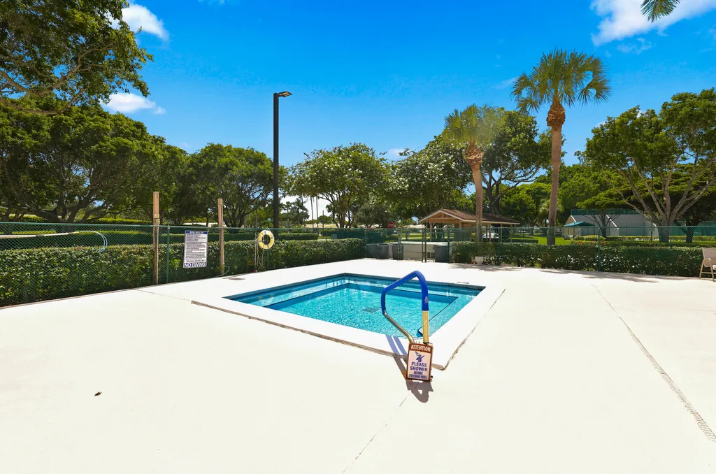8343 Springlake Drive Boca Raton FL 33496
