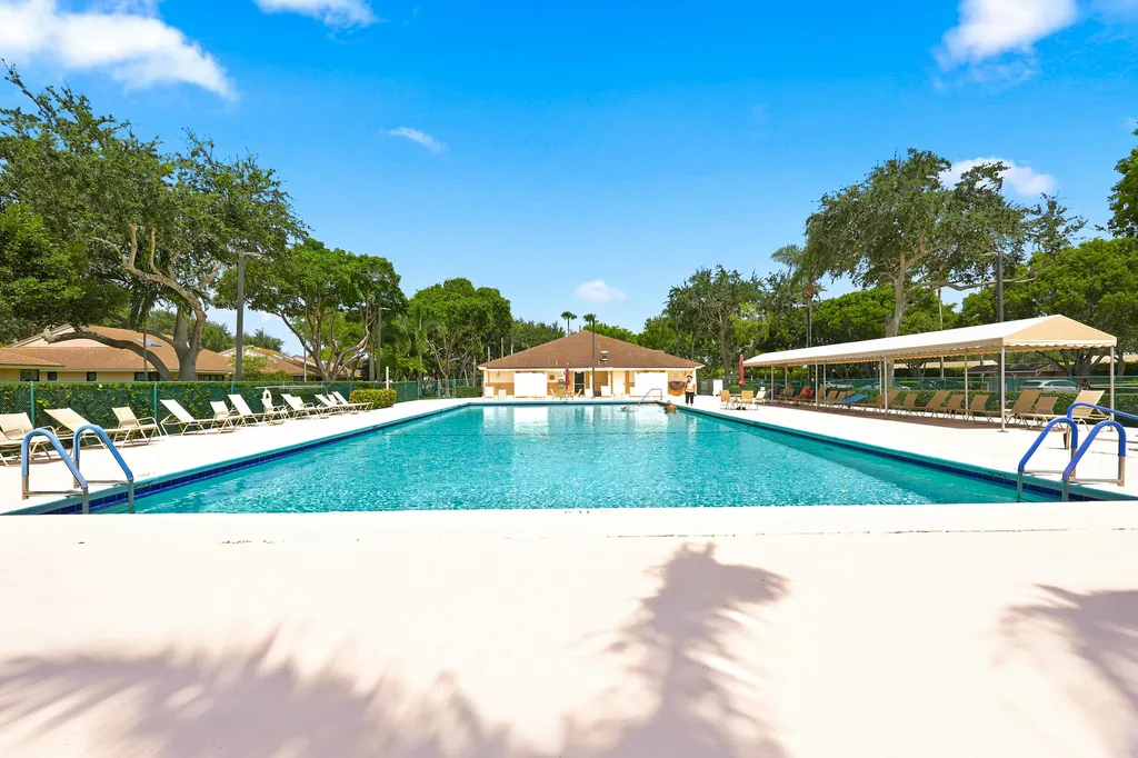 8343 Springlake Drive Boca Raton FL 33496