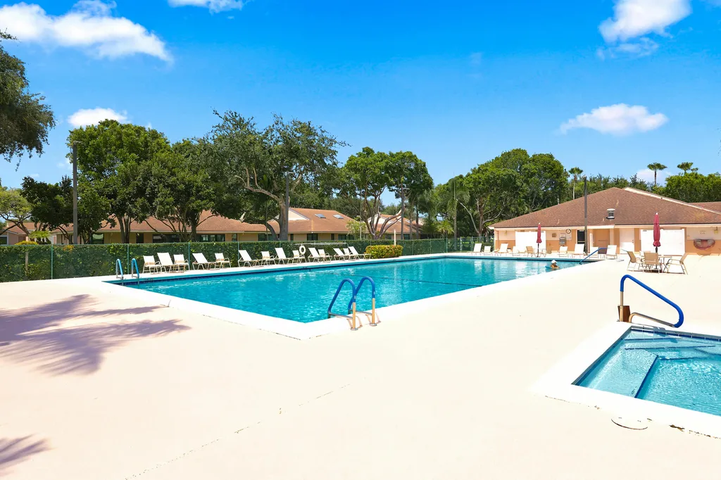 8343 Springlake Drive Boca Raton FL 33496