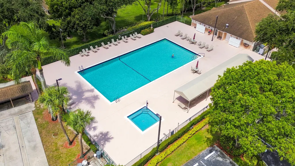 8343 Springlake Drive Boca Raton FL 33496