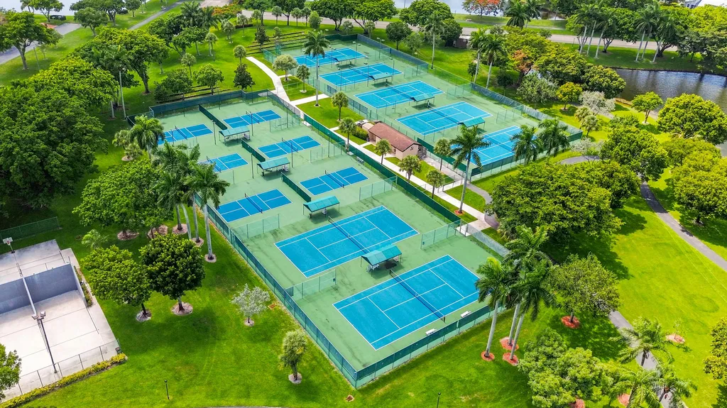 8343 Springlake Drive Boca Raton FL 33496