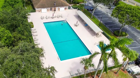 8343 Springlake Drive Boca Raton FL 33496