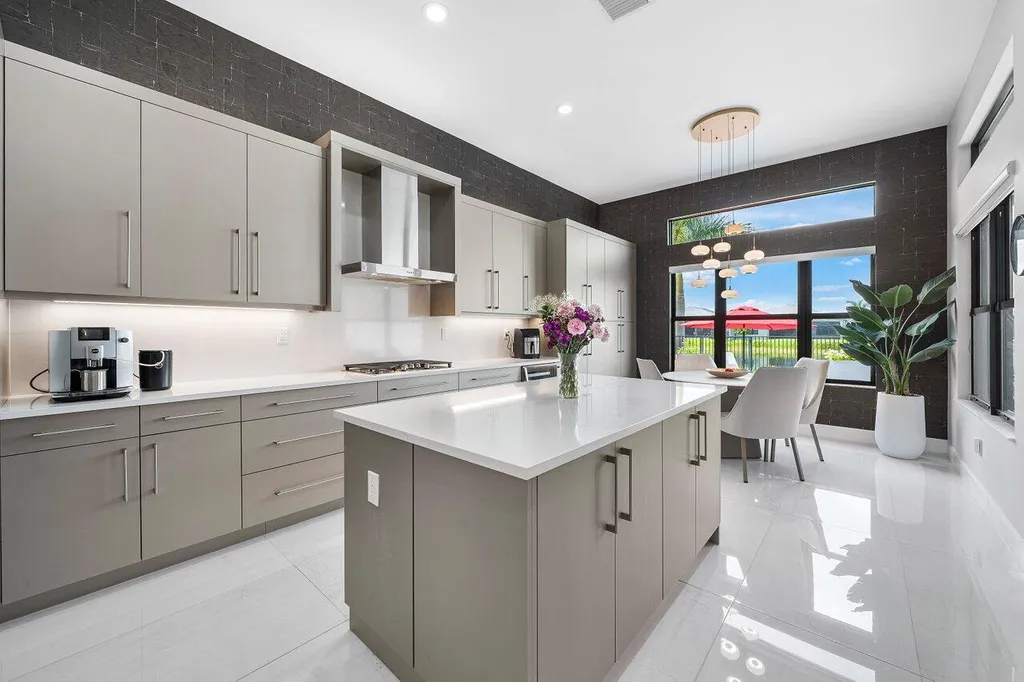 9850 Evergreen Woods Lane Boynton Beach FL 33473