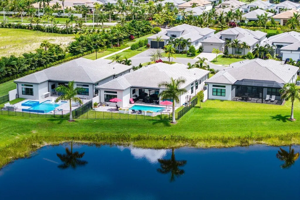 9850 Evergreen Woods Lane Boynton Beach FL 33473