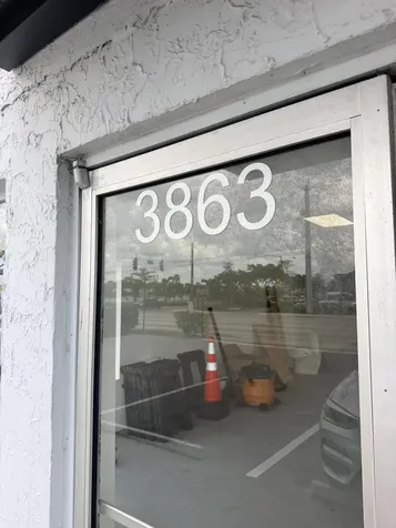 3863 NW 19th Street Lauderdale Lakes FL 33311