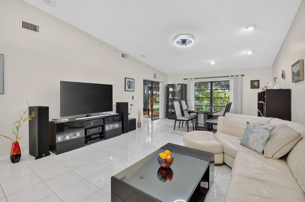 8246 Springview Terrace Boca Raton FL 33496