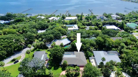 22 Banyan Road Sewalls Point FL 34996