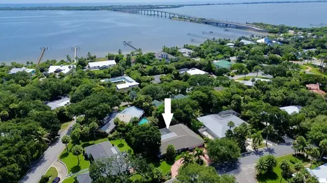 22 Banyan Road Sewalls Point FL 34996