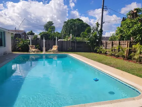 6151 SW 2nd Street Margate FL 33068