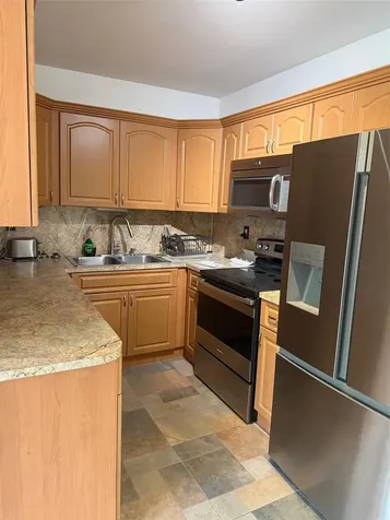 6151 SW 2nd Street Margate FL 33068