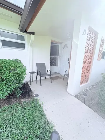2966 Crosley Drive E West Palm Beach FL 33415