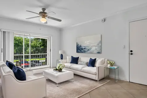 13 Jacaranda Drive Plantation FL 33324