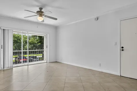 13 Jacaranda Drive Plantation FL 33324