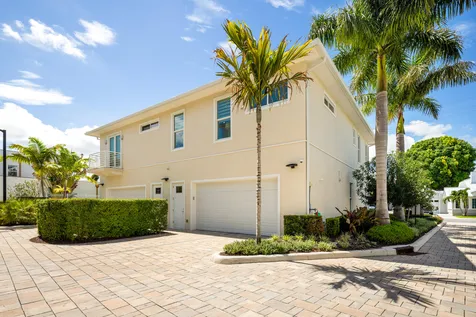 55 SE Seminole Street Stuart FL 34994