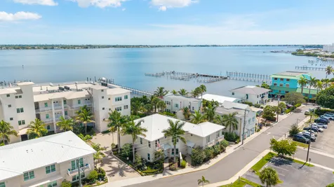 55 SE Seminole Street Stuart FL 34994