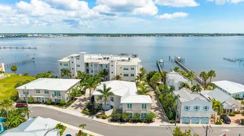 55 SE Seminole Street Stuart FL 34994