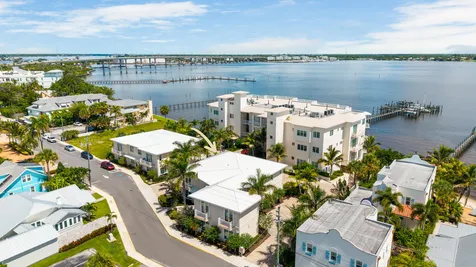 55 SE Seminole Street Stuart FL 34994