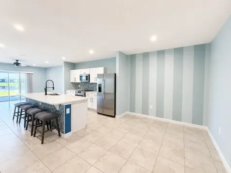 812 Persimmon Place Fort Pierce FL 34981