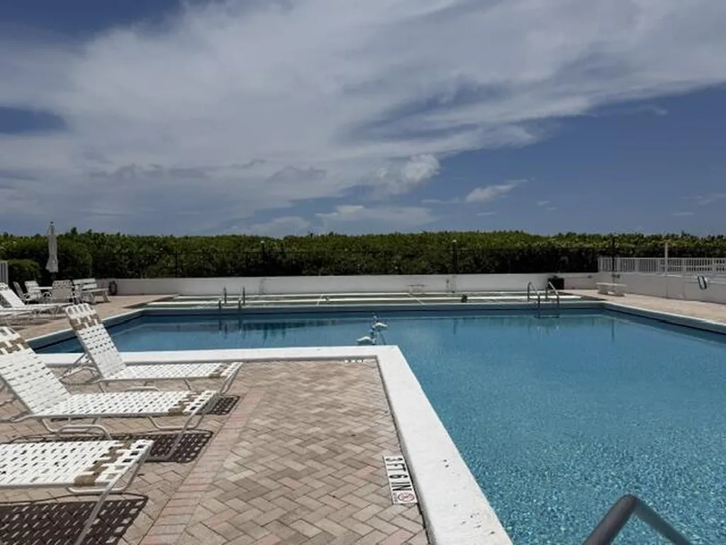 33 S Ocean Avenue Palm Beach Shores FL 33404