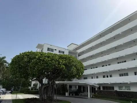 33 S Ocean Avenue Palm Beach Shores FL 33404
