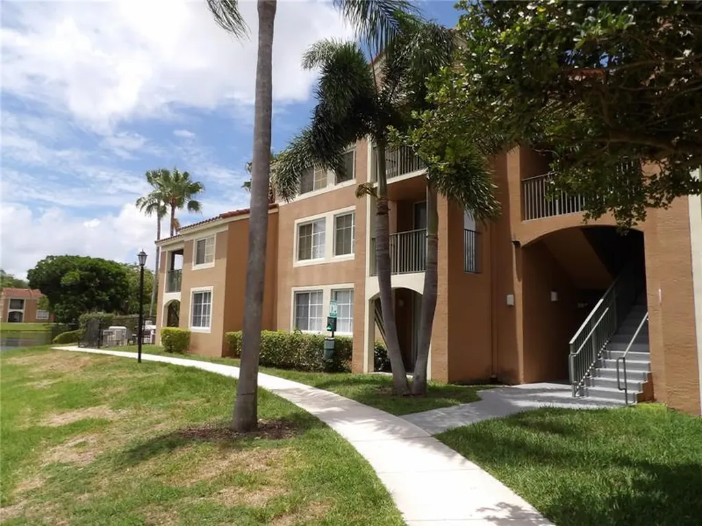 4844 N State Road 7 Coconut Creek FL 33073