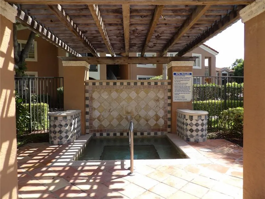 4844 N State Road 7 Coconut Creek FL 33073