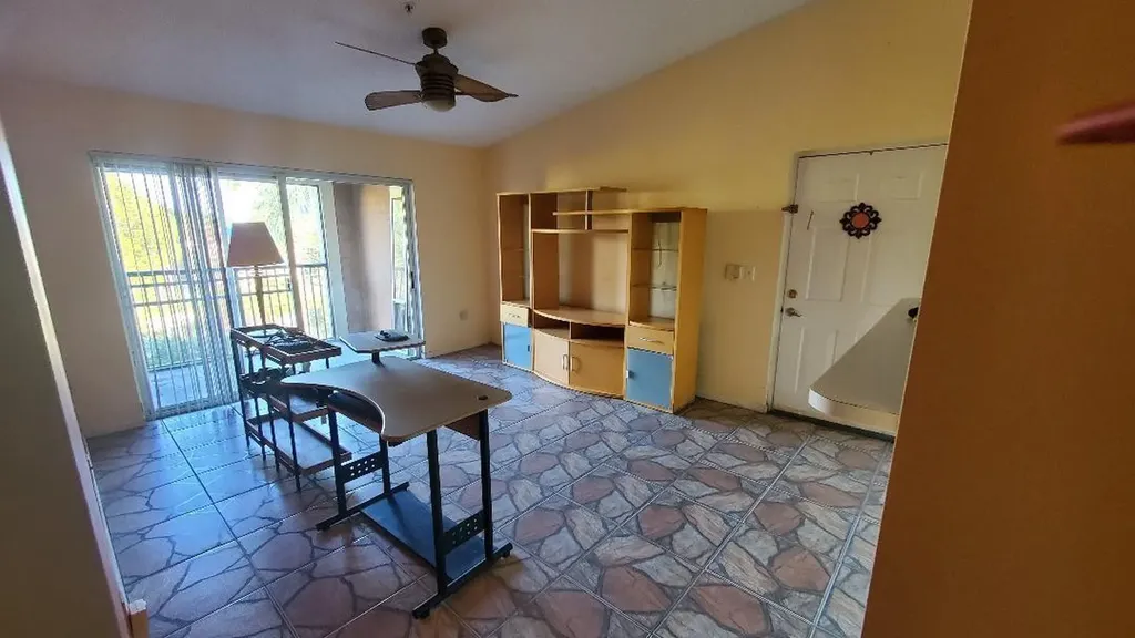 4844 N State Road 7 Coconut Creek FL 33073