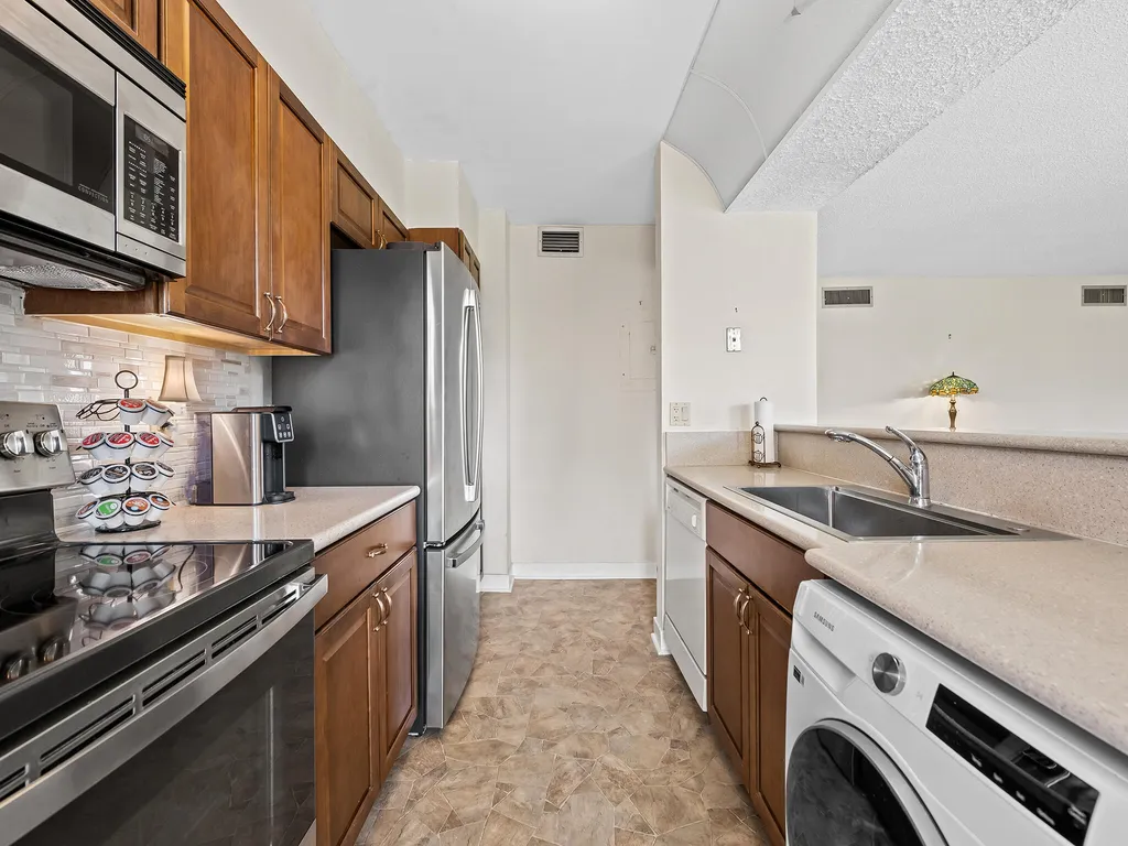 218 Brackenwood Terrace Palm Beach Gardens FL 33418