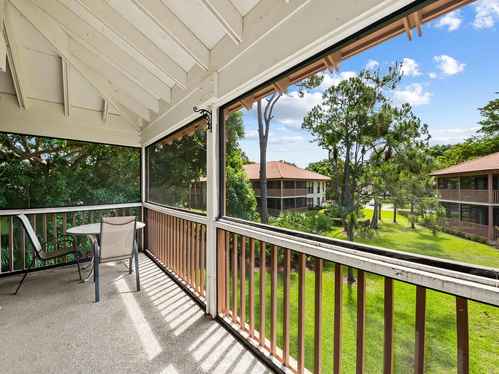 218 Brackenwood Terrace Palm Beach Gardens FL 33418