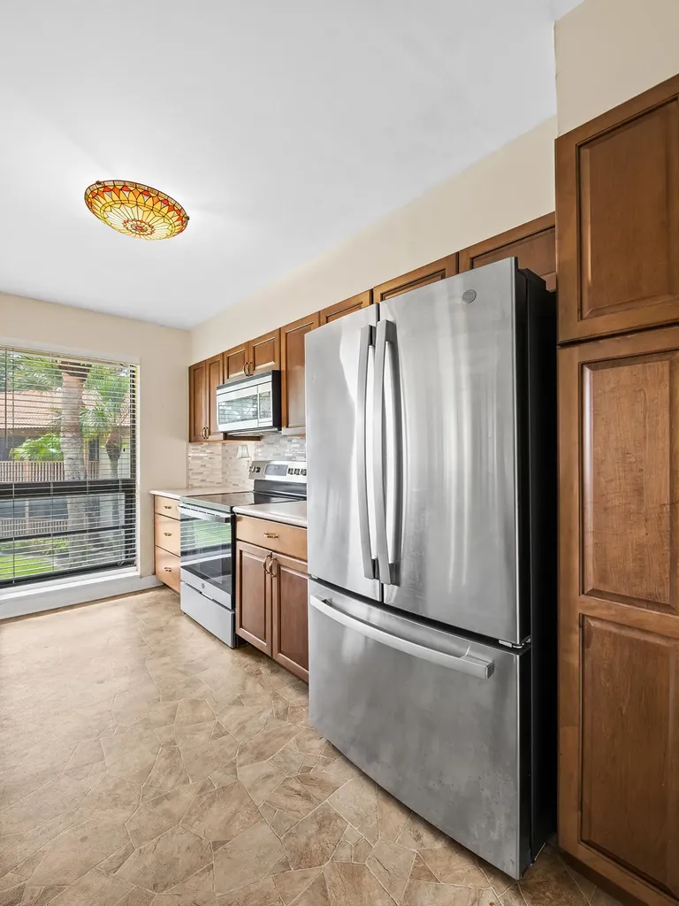 218 Brackenwood Terrace Palm Beach Gardens FL 33418