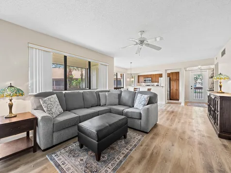 218 Brackenwood Terrace Palm Beach Gardens FL 33418