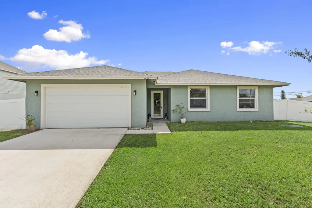 601 SW S Quick Circle Port St Lucie FL 34953