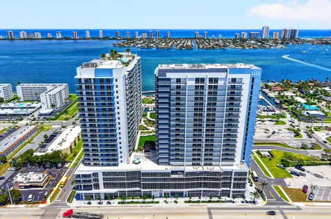220 Lake Shore Drive Lake Park FL 33403