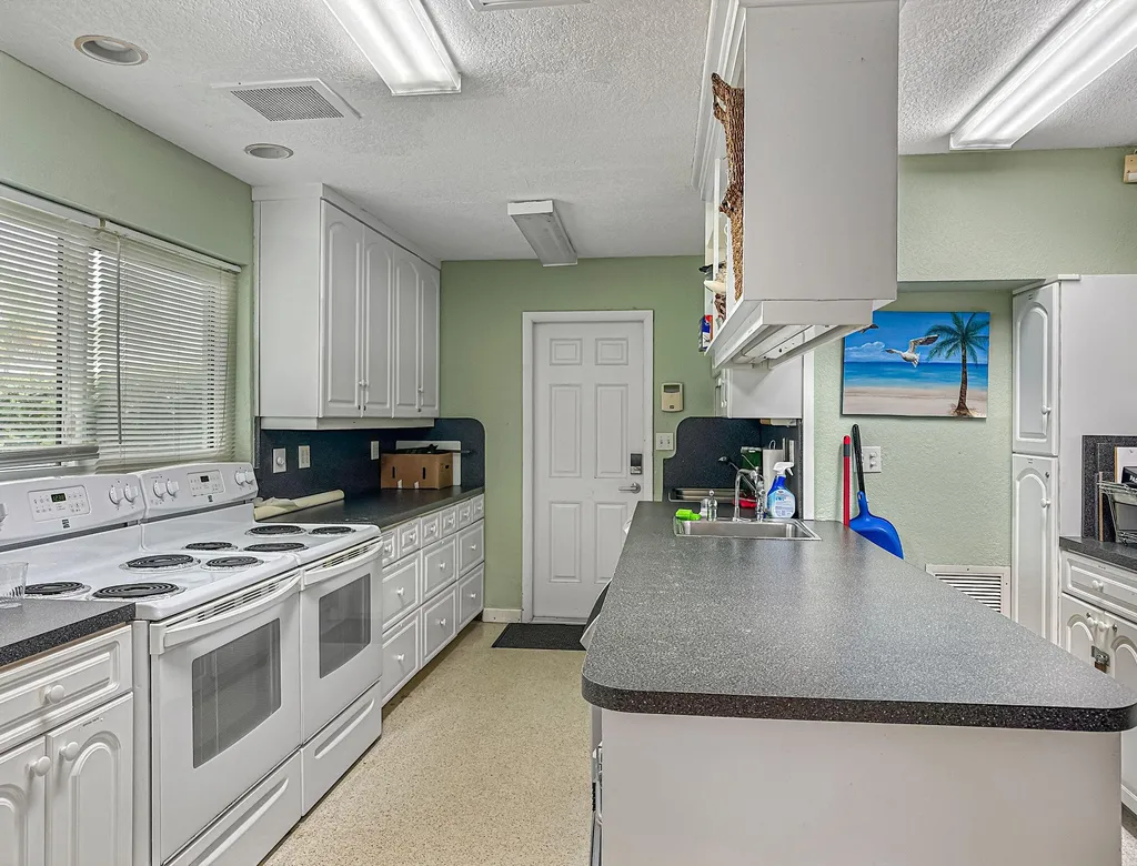 1431 S Ocean Boulevard Pompano Beach FL 33062