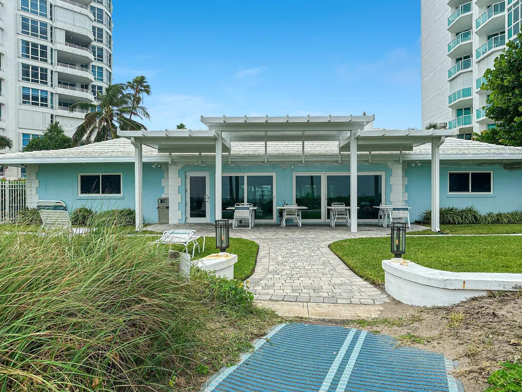 1431 S Ocean Boulevard Pompano Beach FL 33062