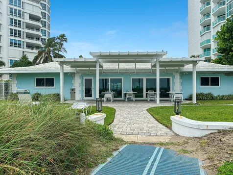 1431 S Ocean Boulevard Pompano Beach FL 33062