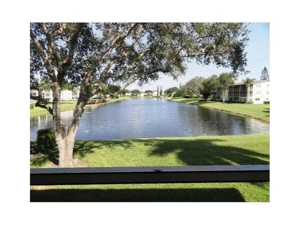 4030 Hythe B Boca Raton FL 33434