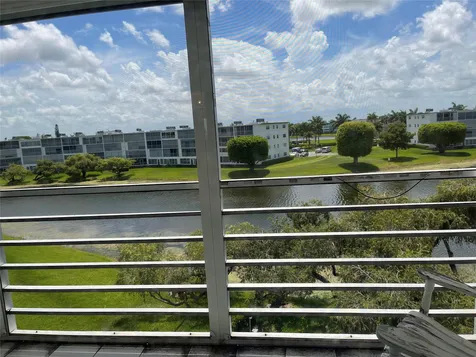 4030 Hythe B Boca Raton FL 33434