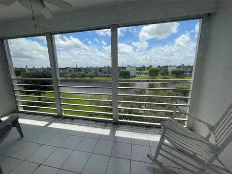 4030 Hythe B Boca Raton FL 33434